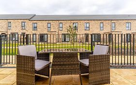 Parkes Six One - Stunning 3 Bed House - Central Birmingham - Free Parking - Contractors & Family Stays